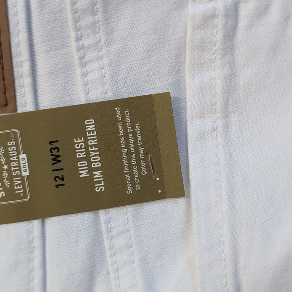 NWT Signature by Levis Distressed Cuffed Mid Rise Slim Boyfriend Denim - Picture 5 of 7